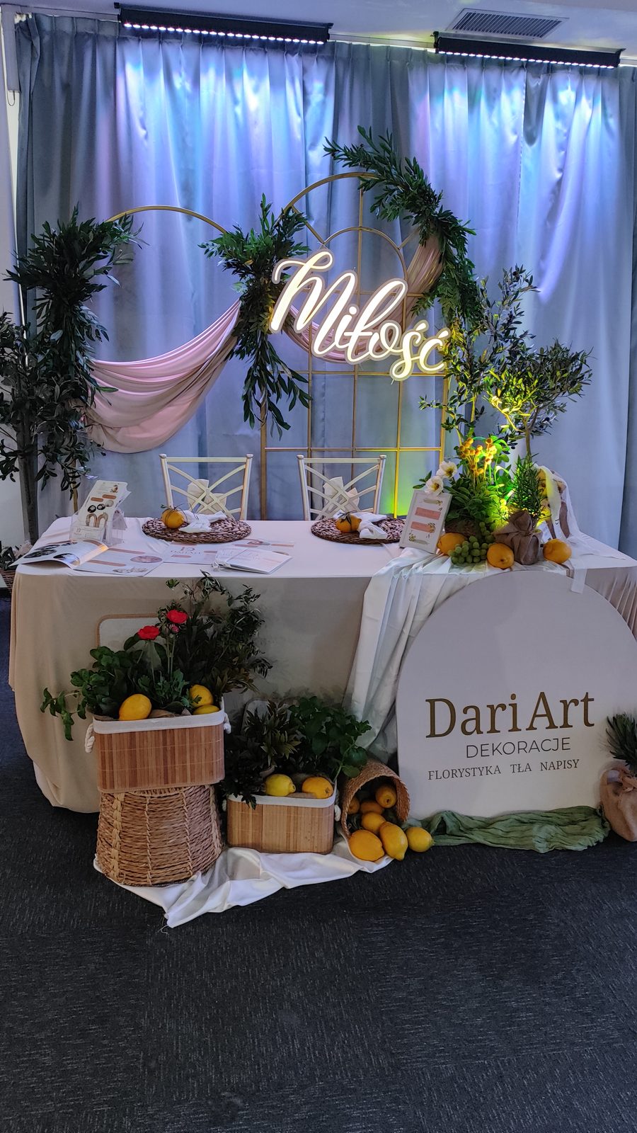 Dekoracja sali weselnej: realizacja DariART